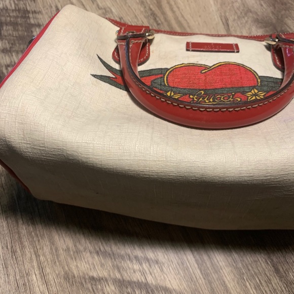 GUCCI - Picture 13 of 15